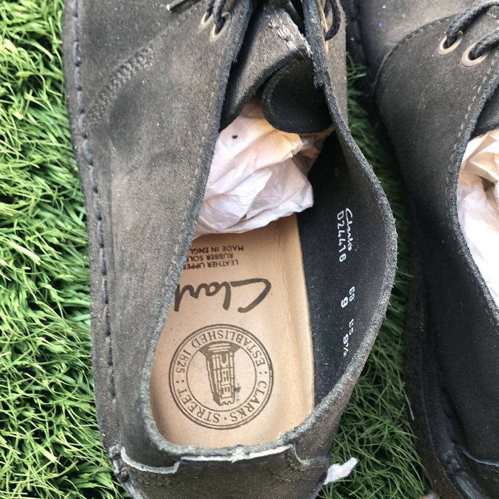 Clarks - Picture 3 of 4